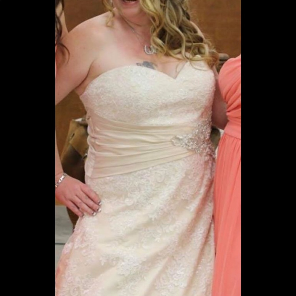Wedding dress
